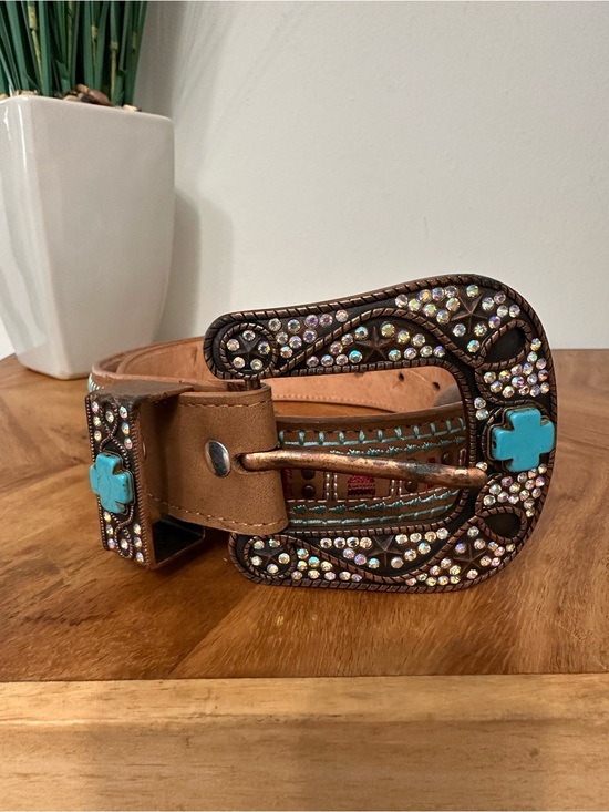 Red Diamond Accessories - Red Diamond Embellished Embroidered Leather Belt SZ 36 Turquoise Western EUC